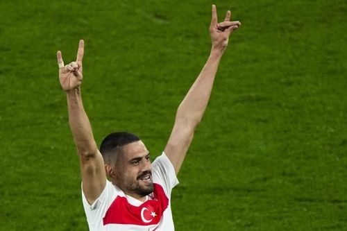 Báo Đức: Demiral nhận án phạt nặng