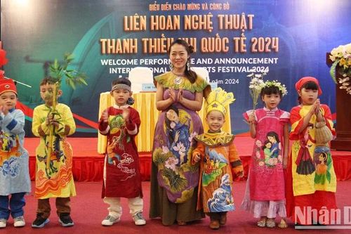 Lần đầu tiên tổ chức liên hoan nghệ thuật cho thanh, thiếu nhi quốc tế