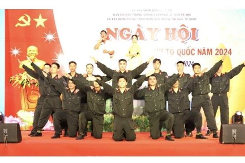 Ấn tượng đêm giao lưu văn nghệ và tuyên truyền, phổ biến pháp luật tại xã Ea Pô