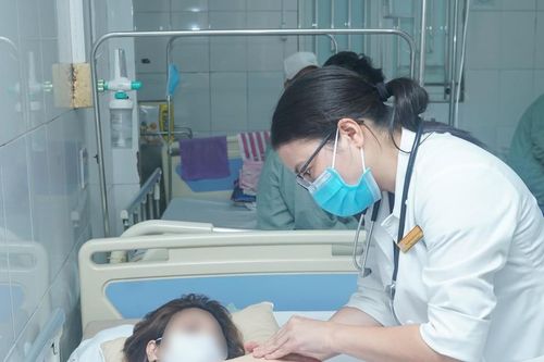Bỏ ra 50 triệu đồng truyền chất làm trắng, người phụ nữ Hà Nội 'suýt chết'