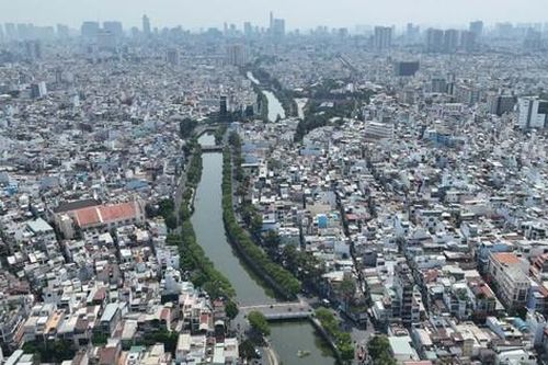Đề xuất xây dựng tuyến tàu điện tự lái chạy trên kênh rạch TPHCM dài gần 30km