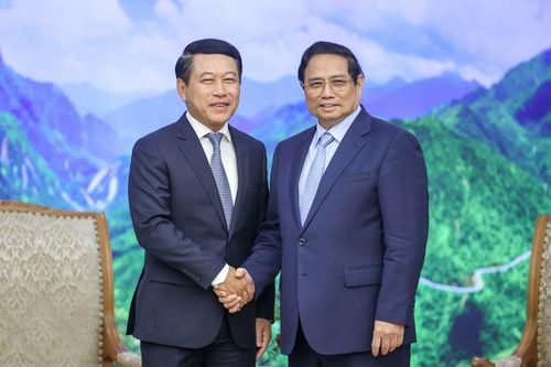 Thủ tướng Phạm Minh Chính tiếp Phó Thủ tướng, Bộ trưởng Ngoại giao Lào