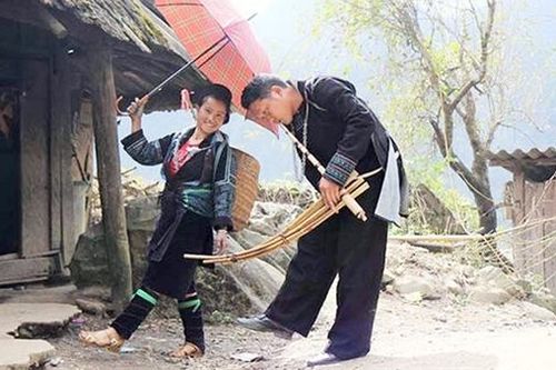 Khèn gọi