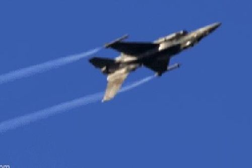Tên lửa hành trình Kh-59 Nga tấn công chính xác, cơ sở năng lượng Ukraine bốc cháy dữ dội