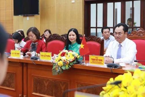 Đoàn đại biểu phụ nữ Lào, Campuchia thăm và làm việc tại tỉnh Thái Nguyên