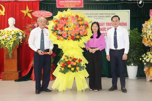 Kỷ niệm 20 năm ngày truyền thống Hội Cựu giáo chức Việt Nam