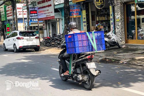 Nghề shipper: Tưởng dễ mà không dễ