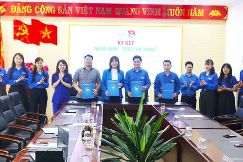 Ký kết nhận nuôi 'Trái tim xanh'