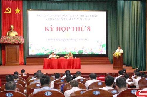 Kỳ họp thứ tám, HĐND huyện Thuận Châu khóa XXI