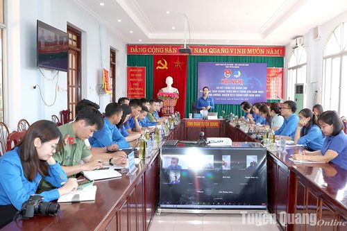 Tiếp tục thực hiện tốt chủ đề công tác Năm thanh niên tình nguyện