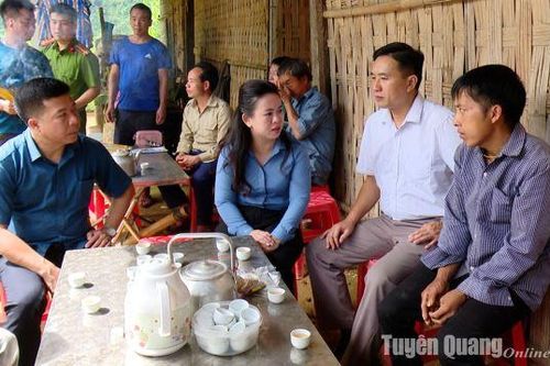 Lâm Bình hỗ trợ gia đình nạn nhân bị tai nạn đuối nước
