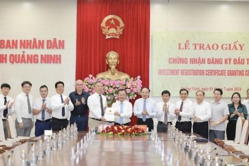 Quảng Ninh đón nhận thêm 551 triệu USD vốn FDI từ Tập đoàn Foxconn