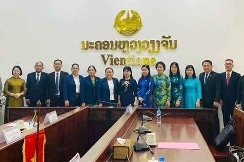 Đoàn đại biểu Quốc hội Việt Nam làm việc với HĐND Thủ đô Vientiane, Lào