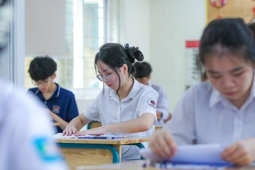 Hướng dẫn nhập học lớp 10 công lập ở Hà Nội năm 2024