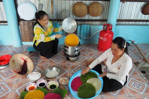 Bắt mắt bánh tằm khoai mì