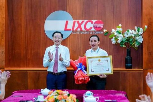 Công ty CP Bột giặt LIX: Gắn biển 2 công trình chào mừng 55 năm thành lập Vinachem