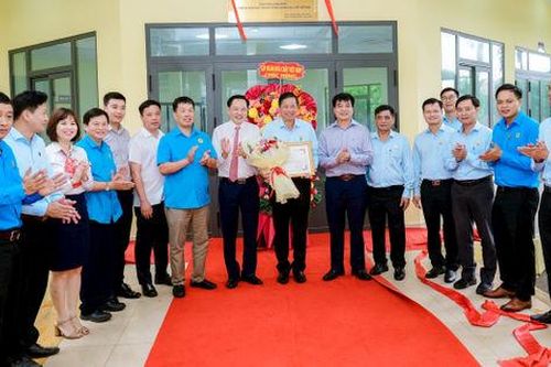 Công ty CP Phân bón Miền Nam: Gắn biển công trình kỷ niệm 55 năm Ngày truyền thống ngành Hóa chất Việt Nam