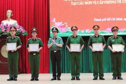 TPHCM: Nhiều kết quả toàn diện, nổi bật từ chính sách Công an chính quy tăng cường về xã