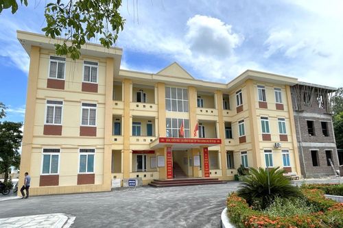 Trúng đấu giá, 7 tháng sau chưa nhận được đất do dân không bàn giao