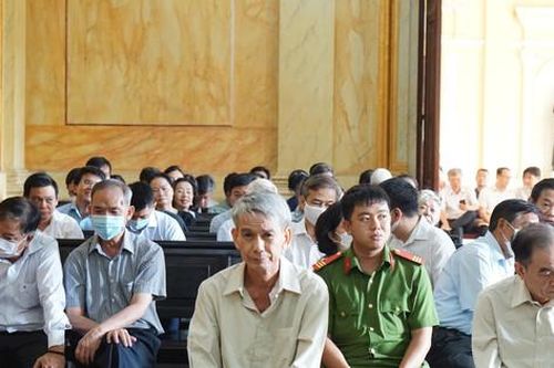 Tuyên phạt nguyên Chủ tịch Hội đồng thành viên Resco 5 năm 6 tháng tù giam