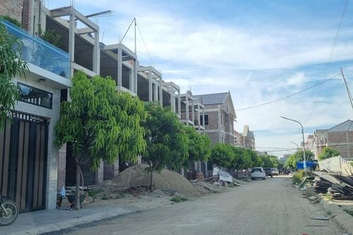 Hàng loạt biệt thự không có thiết kế, bản vẽ thi công