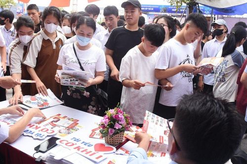 Nhiều trường tuyển sinh ngành ngoại ngữ