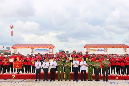 Tưng bừng chung kết Hội thi nghiệp vụ 'Tổ liên gia an toàn phòng cháy, chữa cháy' toàn quốc năm 2024