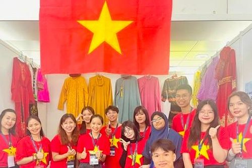 Đoàn sinh viên Việt Nam tham dự Diễn đàn Văn hóa thanh niên ASEAN lần thứ 9
