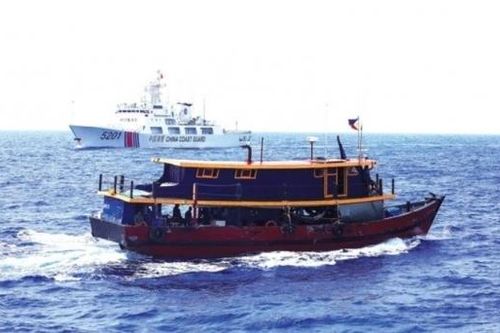 Philippines từ chối đề nghị giúp đỡ của Mỹ ở Biển Đông, khẳng định Hiệp ước phòng thủ chung 'còn lâu mới được áp dụng'