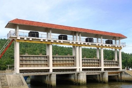 Quảng Ngãi: Dự án 72 tỷ đồng nhưng phải vận hành bằng tay vì… thiếu điện