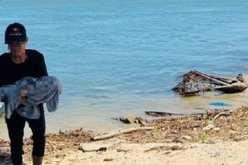Tìm thấy thi thể cháu bé 1 tuổi trong vụ cha ôm con nhảy cầu ở Quảng Nam