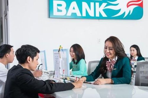 Nữ chủ tịch một ngân hàng sắp từ nhiệm