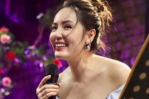 Showbiz 6/7: Ca sĩ Phương Linh kể phải dừng hát, đền nhiều hợp đồng