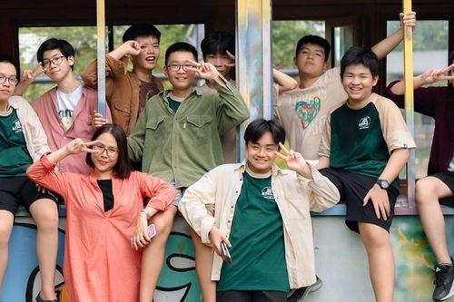 Lớp học 100% học sinh đỗ lớp 10 chuyên và song bằng ở Hà Nội
