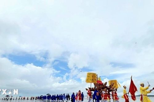 Lễ hội đình Trà Cổ: 'Cột mốc văn hóa' vùng biên của tỉnh Quảng Ninh