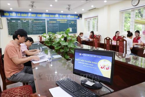 Hà Nội: Trên 90% phụ huynh có con vào lớp 1 đã đăng ký tuyển sinh trực tuyến