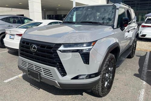 Bảng giá xe Lexus tháng 7/2024: Thêm sản phẩm hoàn toàn mới