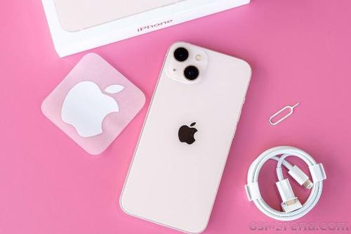 Giá đập hộp iPhone 13 128GB fullbox rẻ chưa từng có trong lịch sử, thiết kế đẹp như iPhone 15 vẫn hút khách Việt