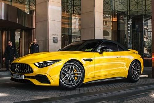 Cận cảnh hàng hiếm Mercedes-AMG SL 43 tại Việt Nam