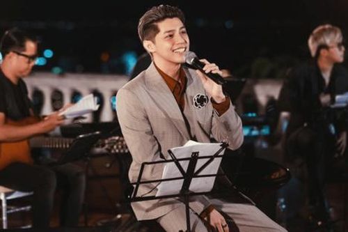 Noo Phước Thịnh yêu cầu vũ công ngừng biểu diễn để làm một việc với khán giả