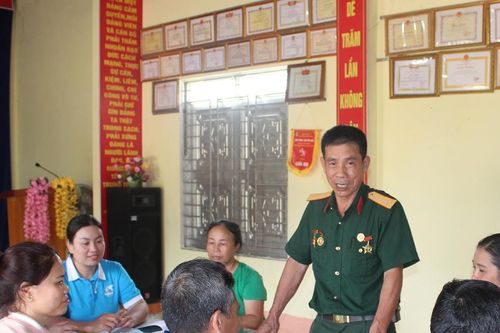 Hội viên danh dự là nam giới: Tiếp sức để phong trào phụ nữ phát triển