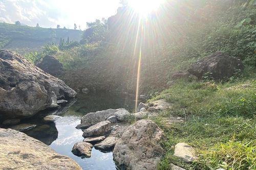 Bát Xát: Lãng phí suối nước nóng để hoang