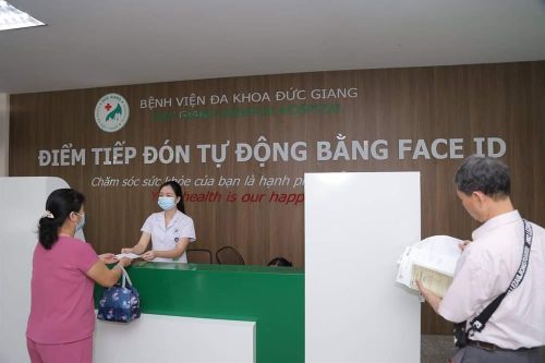 Sẽ bình xét thi đua thực hiện đổi mới phong cách thái độ phục vụ của cán bộ y tế
