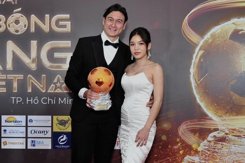 Chuyện tình 6 năm của Đặng Văn Lâm - Yến Xuân