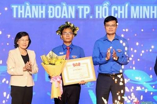 Thí sinh Nguyễn Linh Phong đoạt giải nhất Hội thi Báo cáo viên giỏi toàn quốc năm 2024