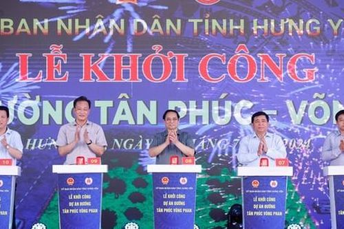 Thủ tướng Phạm Minh Chính bấm nút khởi công tuyến đường gần 3.000 tỷ đồng ở Hưng Yên