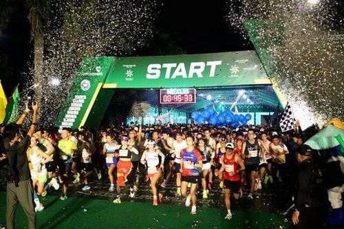 Gần 11.000 vận động viên tham gia chạy marathon tại tỉnh Hậu Giang