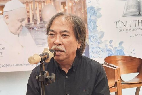 'Ngày thế gian tàn lụi là khi con người tắt đi ngọn lửa của tình thương'