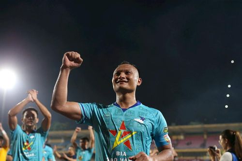 Tiền vệ Trọng Hoàng chia sẻ cảm xúc khi trụ hạng thành công cùng Câu lạc bộ Hồng Lĩnh Hà Tĩnh