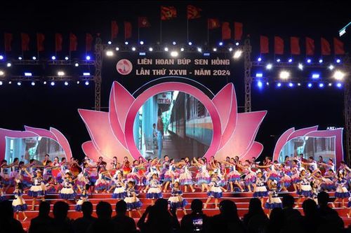 Khai mạc Liên hoan Búp sen hồng khu vực phía Nam lần thứ XXVII